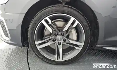 Audi A4 2021 2.0 гидро в Москве № 163300, миниатюра 5