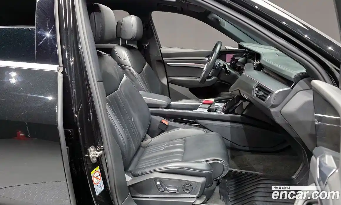 Audi e-tron 2021 0.2 гидро в Москве № 163466, фото 11
