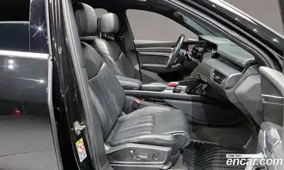 Audi e-tron 2021 0.2 гидро в Москве № 163466, миниатюра 11