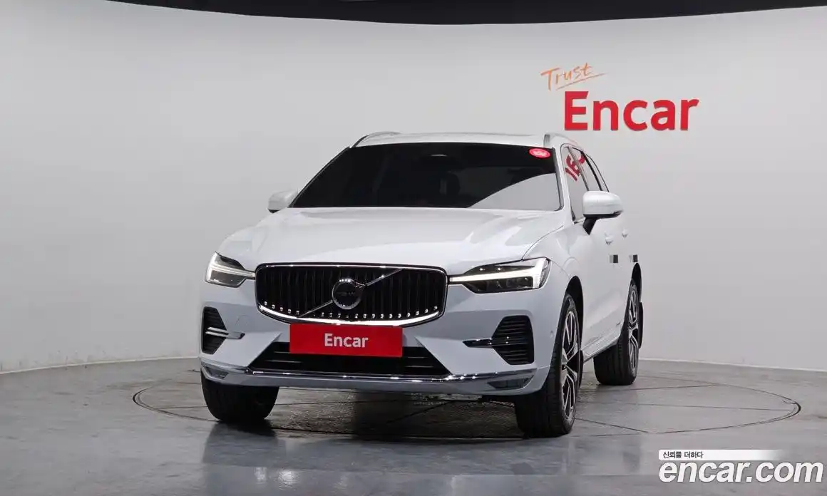 Volvo XC60 2025 2.0 гидро в Москве № 164300, фото 3
