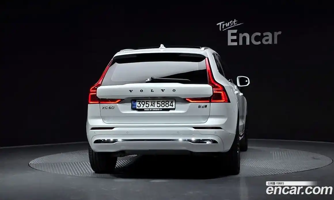 Volvo XC60 2022 2.0 гидро в Москве № 164408, фото 4