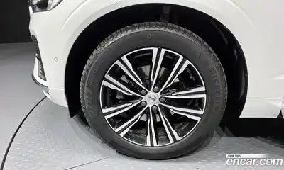 Volvo XC60 2022 2.0 гидро в Москве № 164408, миниатюра 5