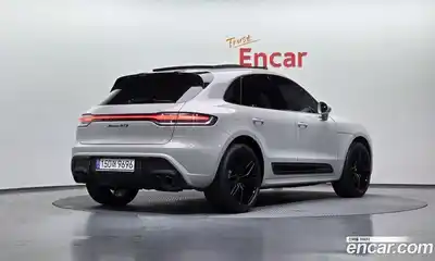 Porsche Macan, 2022
