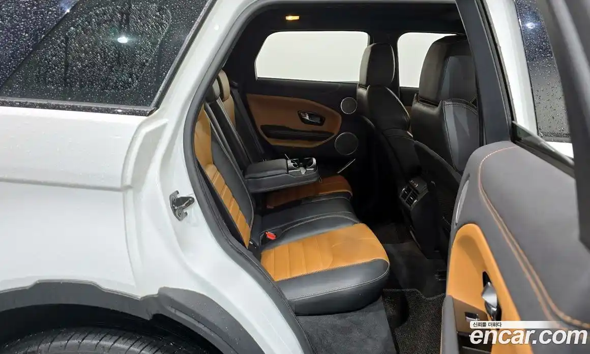 Land Rover Range-Rover Evoque 2018 2.0 гидро в Москве № 166365, фото 12