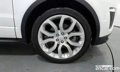 Land Rover Range-Rover Evoque 2018 2.0 гидро в Москве № 166365, миниатюра 5