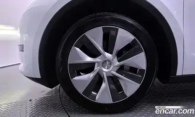 Tesla Model Y 2023 0.2 гидро в Москве № 167567, миниатюра 5