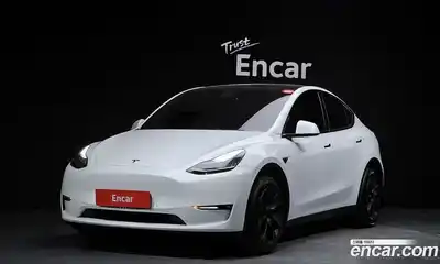 Tesla Model Y, 2022
