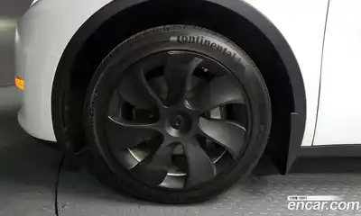 Tesla Model Y 2022 0.2 гидро в Москве № 167839, миниатюра 5