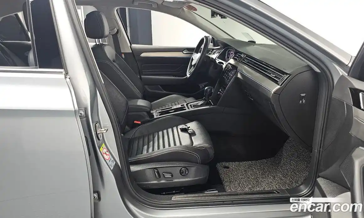Volkswagen Passat 2021 2.0 гидро в Москве № 168433, фото 11