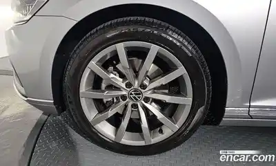 Volkswagen Passat 2021 2.0 гидро в Москве № 168433, миниатюра 5