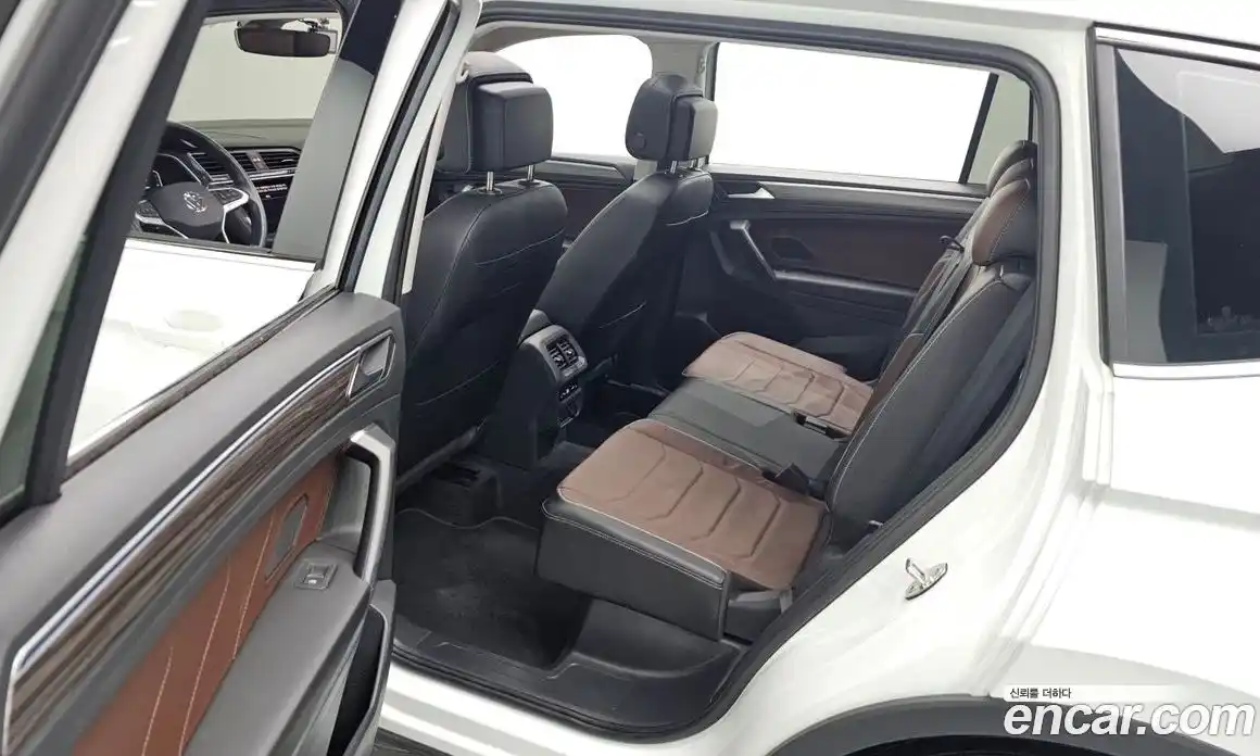 Volkswagen Tiguan 2023 2.0 гидро в Москве № 168459, фото 12