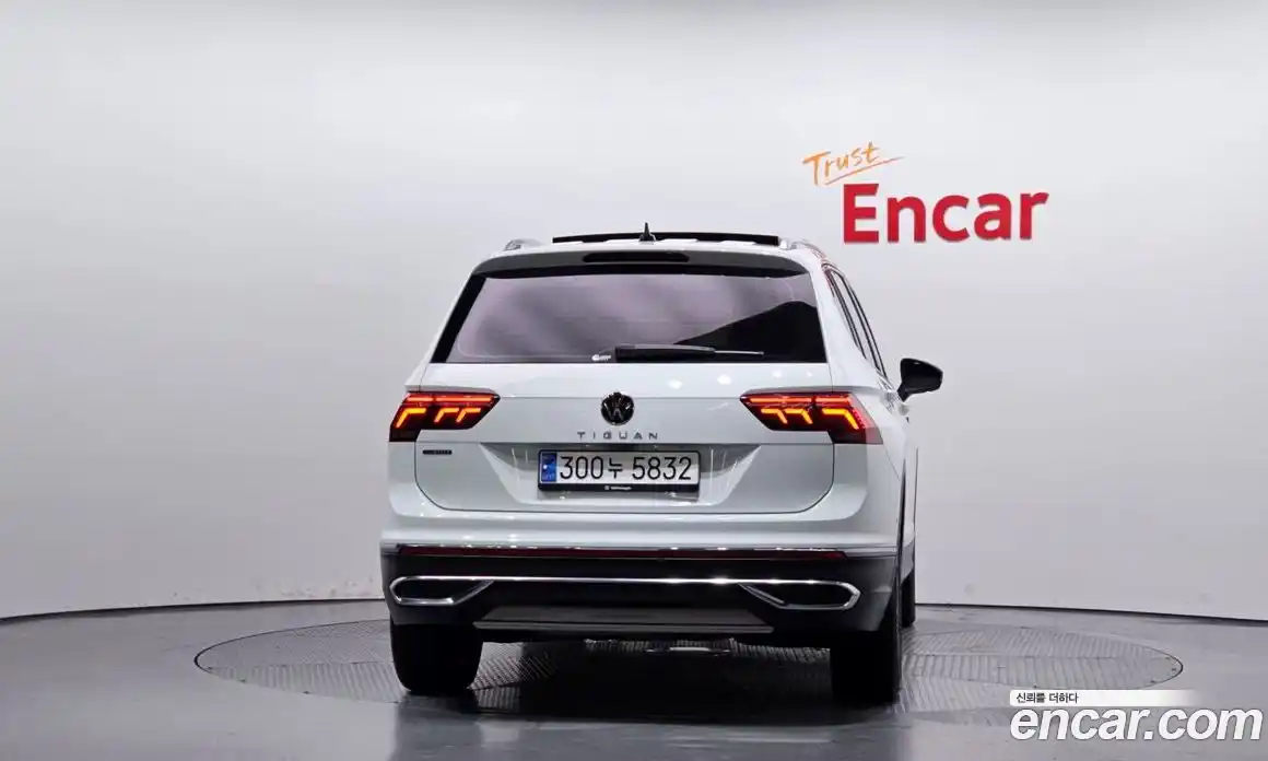 Volkswagen Tiguan 2023 2.0 гидро в Москве № 168459, фото 4