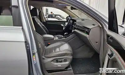 Volkswagen Touareg 2021 3.0 гидро в Москве № 168856, миниатюра 11