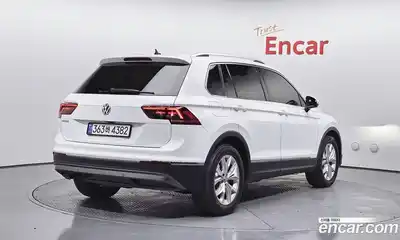 Volkswagen Tiguan 2020 2.0 гидро в Москве № 168915, миниатюра 2