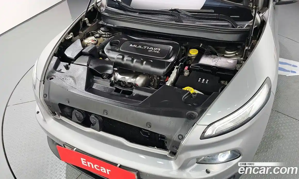 Jeep Cherokee 2015 2.4 гидро в Москве № 169875, фото 6