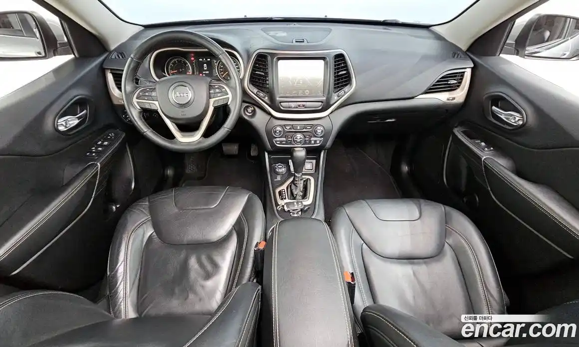 Jeep Cherokee 2015 2.4 гидро в Москве № 169875, фото 7