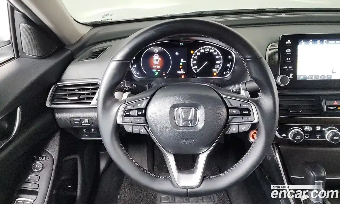 Honda Accord 2021 1.5 гидро в Москве № 170502, фото 13