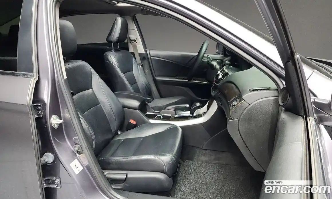 Honda Accord 2014 2.4 гидро в Москве № 170633, фото 11