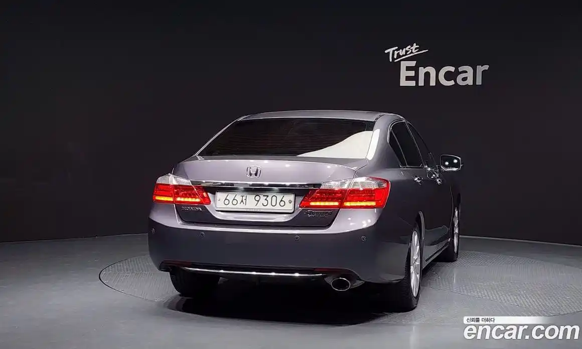 Honda Accord 2014 2.4 гидро в Москве № 170633, фото 4
