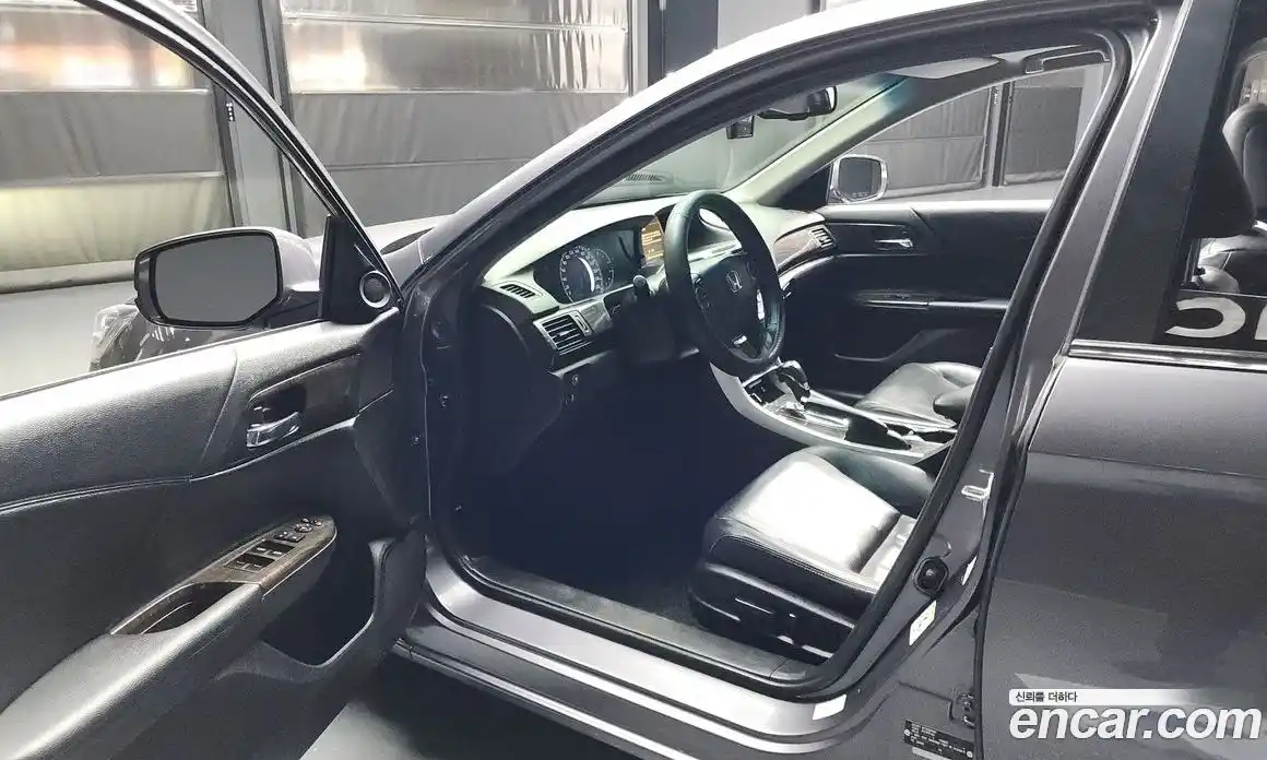 Honda Accord 2014 2.4 гидро в Москве № 170633, фото 10