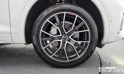 Audi Q5 2024 2.0 гидро в Москве № 195986, миниатюра 5