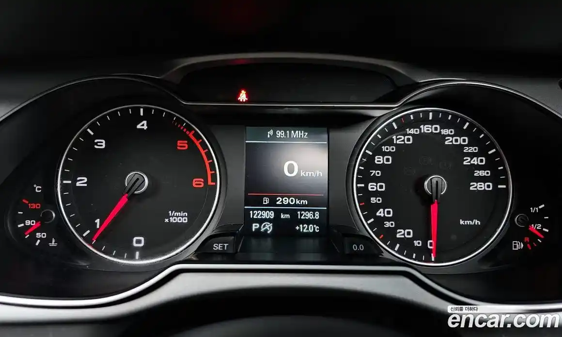 Audi A4 2015 2.0 гидро в Москве № 196645, фото 8