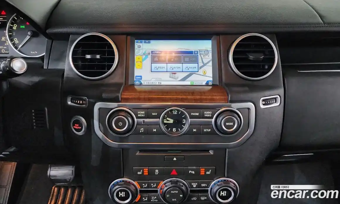 Land Rover Discovery 2016 3.0 гидро в Москве № 198292, фото 14
