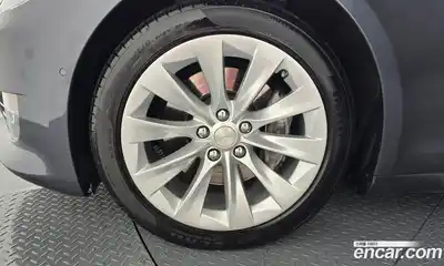 Tesla Model S 2019 0.3 гидро в Москве № 198555, миниатюра 5