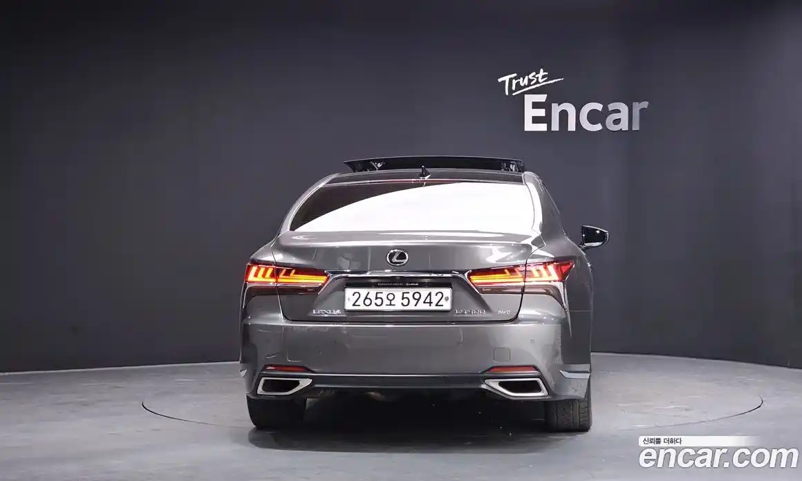 Lexus LS 2018 3.4 гидро в Москве № 198911, фото 4