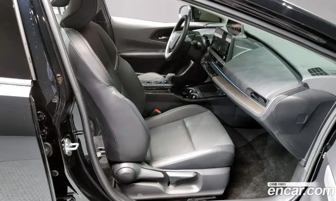 Toyota Prius 2023 2.0 гидро в Москве № 199512, фото 11
