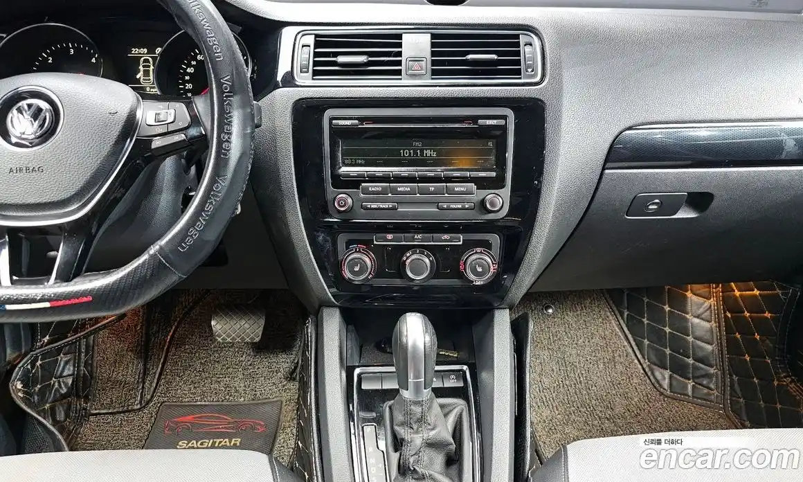 Volkswagen Jetta 2015 2.0 гидро в Москве № 201523, фото 14