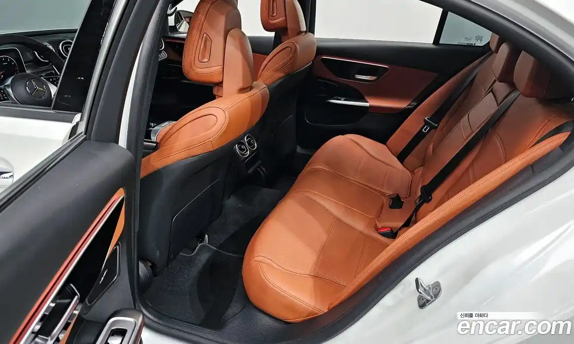 Mercedes-Benz C-Class 2024 2.0 гидро в Москве № 204488, фото 12