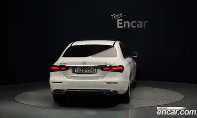 Mercedes-Benz E-Class 2023 1.9 гидро в Москве № 204735, миниатюра 4
