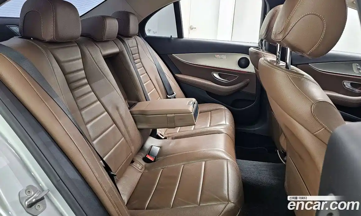 Mercedes-Benz E-Class 2016 2.0 гидро в Москве № 212205, фото 12