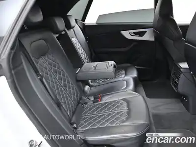 Audi Q8 2020 3.0 гидро в Москве № 212344, миниатюра 12