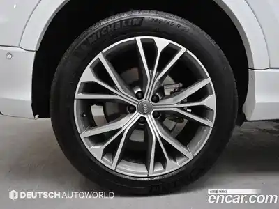 Audi Q8 2020 3.0 гидро в Москве № 212344, миниатюра 5