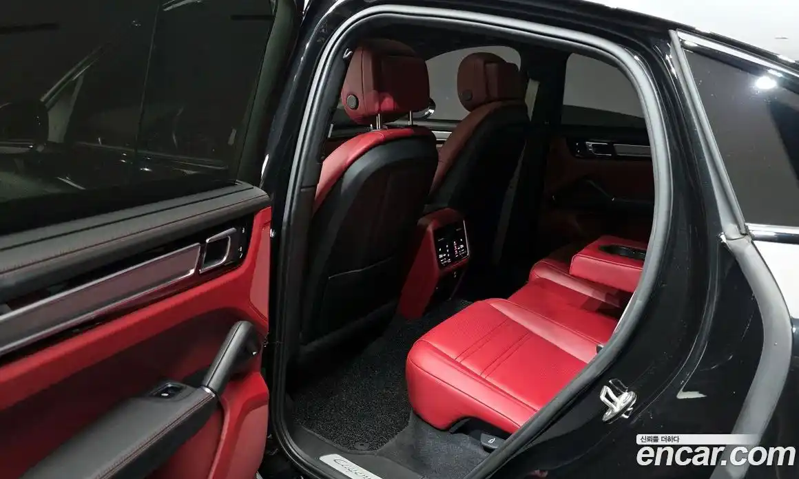 Porsche Cayenne 2023 3.0 гидро в Москве № 213166, фото 11
