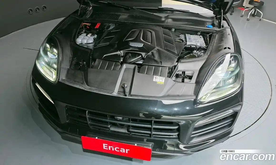 Porsche Cayenne 2023 3.0 гидро в Москве № 213166, фото 6