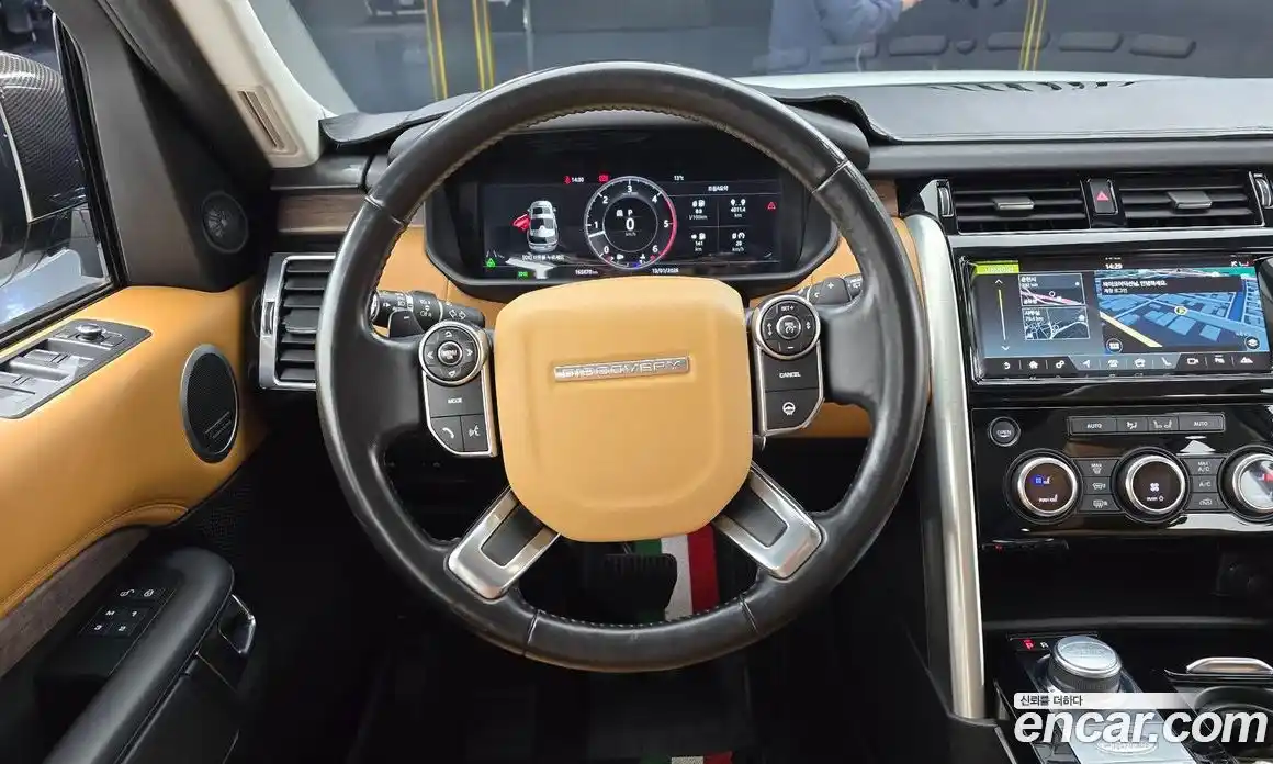 Land Rover Discovery 2018 3.0 гидро в Москве № 213720, фото 13