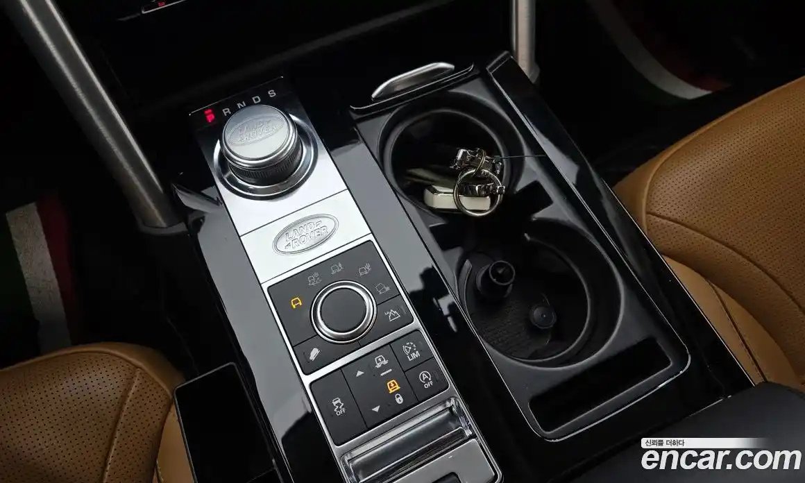 Land Rover Discovery 2018 3.0 гидро в Москве № 213720, фото 9