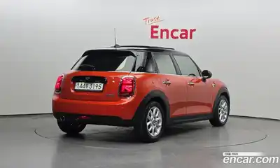 Mini Cooper 2019 1.5 гидро в Москве № 214265, миниатюра 2