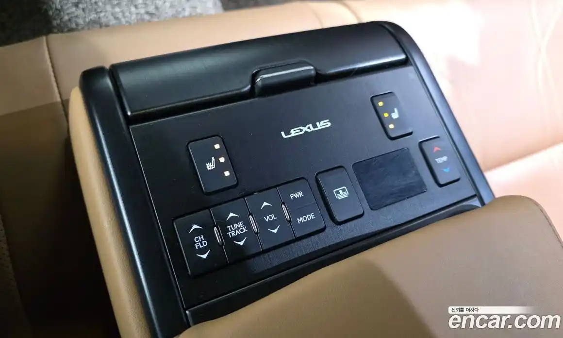 Lexus ES 2018 2.5 гидро в Москве № 214668, фото 18