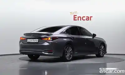 Lexus ES 2018 2.5 гидро в Москве № 214668, миниатюра 2