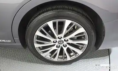 Lexus ES 2018 2.5 гидро в Москве № 214668, миниатюра 5