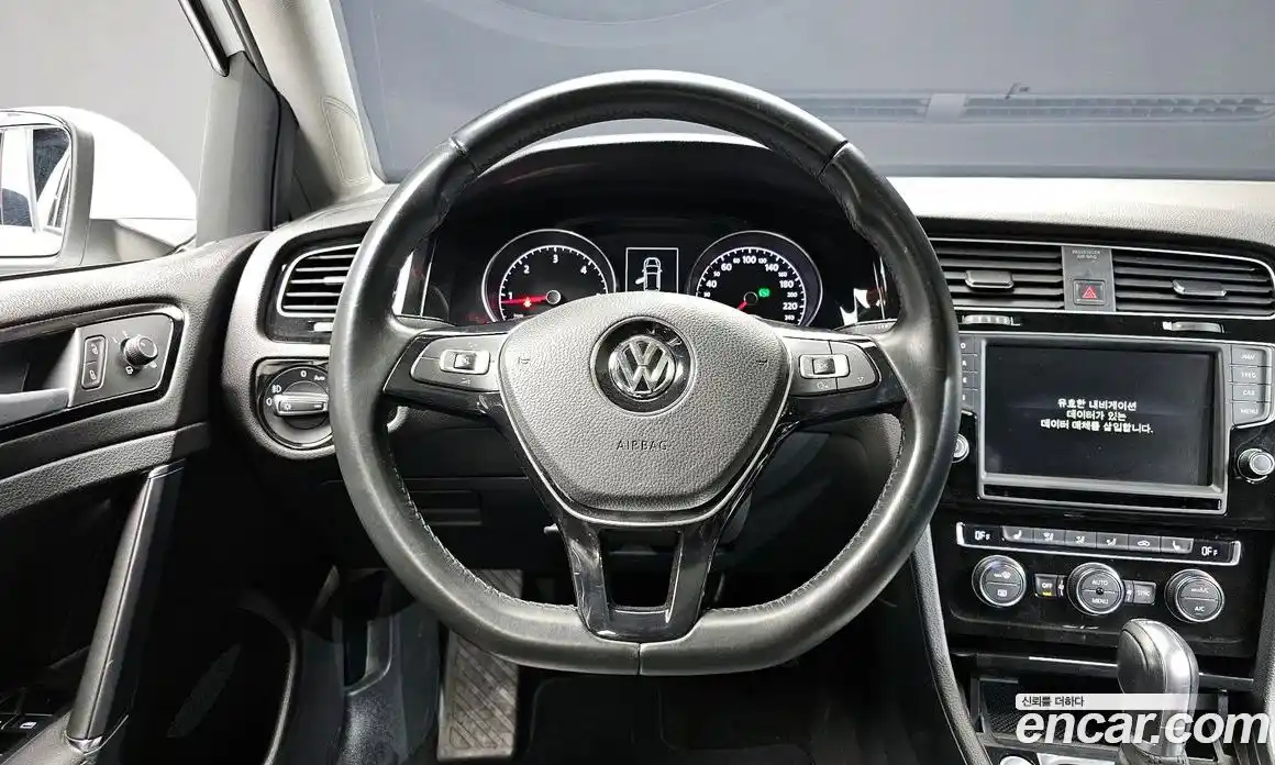Volkswagen Golf 2015 2.0 гидро в Москве № 215280, фото 13