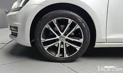 Volkswagen Golf 2015 2.0 гидро в Москве № 215280, миниатюра 5