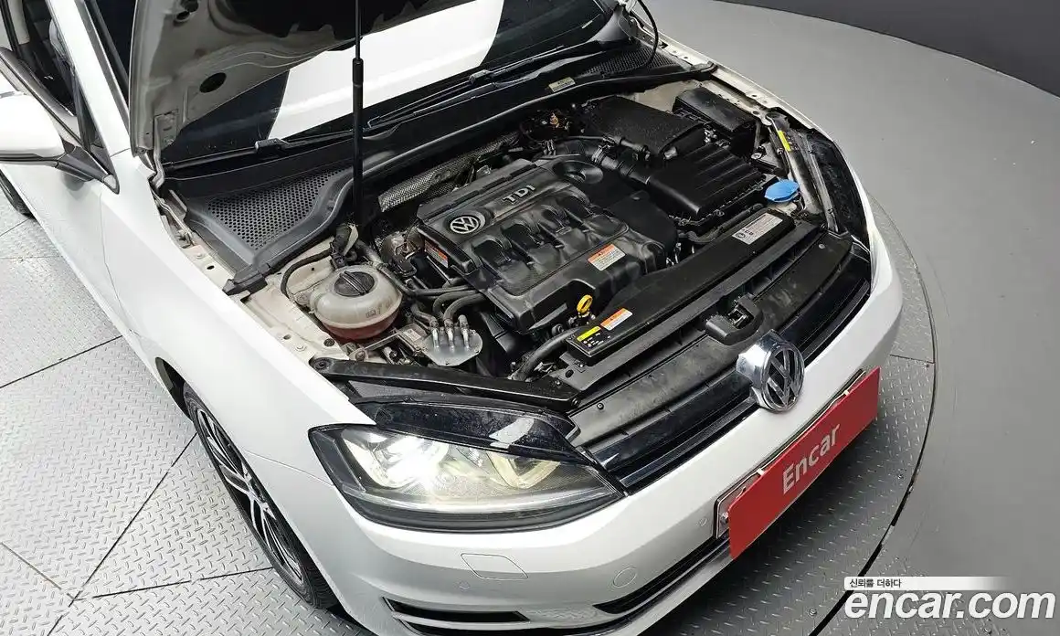 Volkswagen Golf 2015 2.0 гидро в Москве № 215280, фото 6