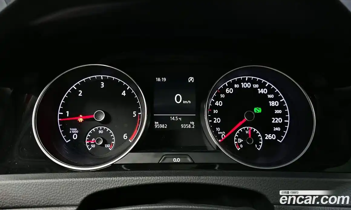 Volkswagen Golf 2015 2.0 гидро в Москве № 215280, фото 8