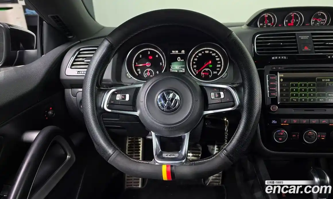 Volkswagen Scirocco 2015 2.0 гидро в Москве № 215309, фото 13