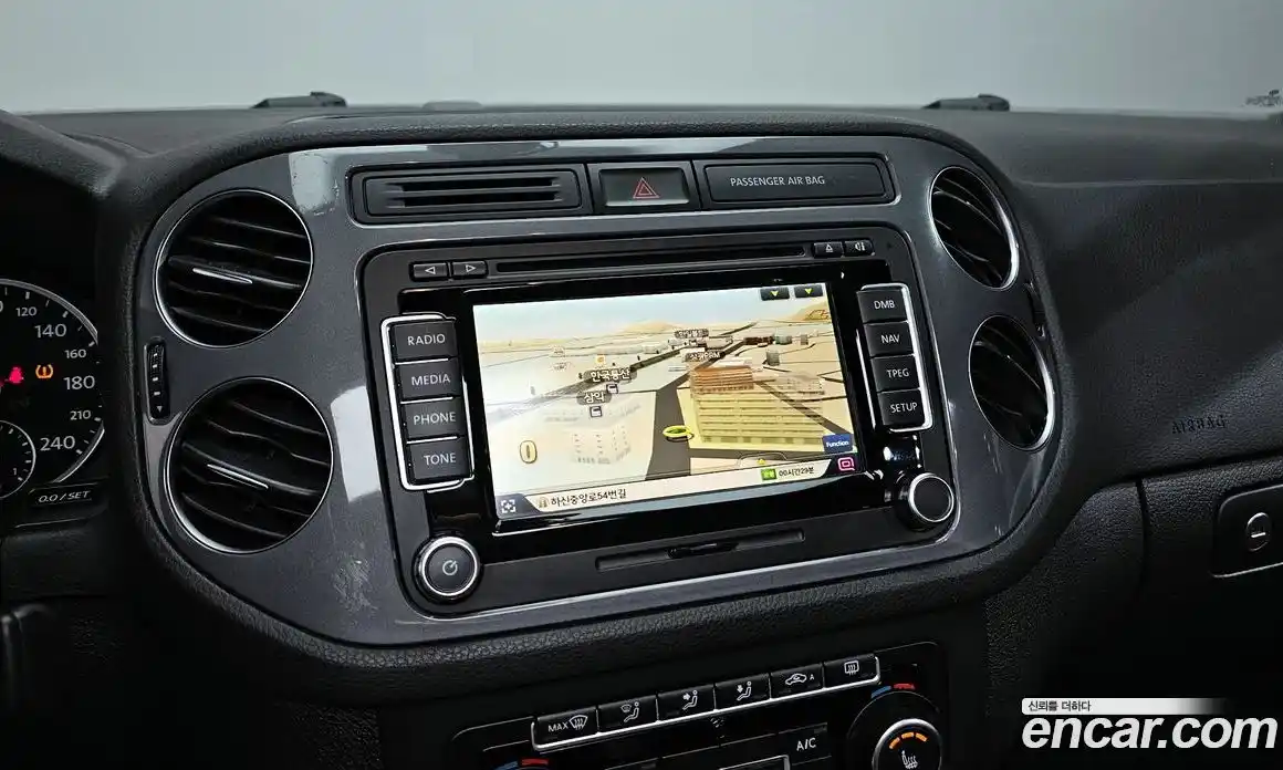 Volkswagen Tiguan 2014 2.0 гидро в Москве № 223652, фото 14